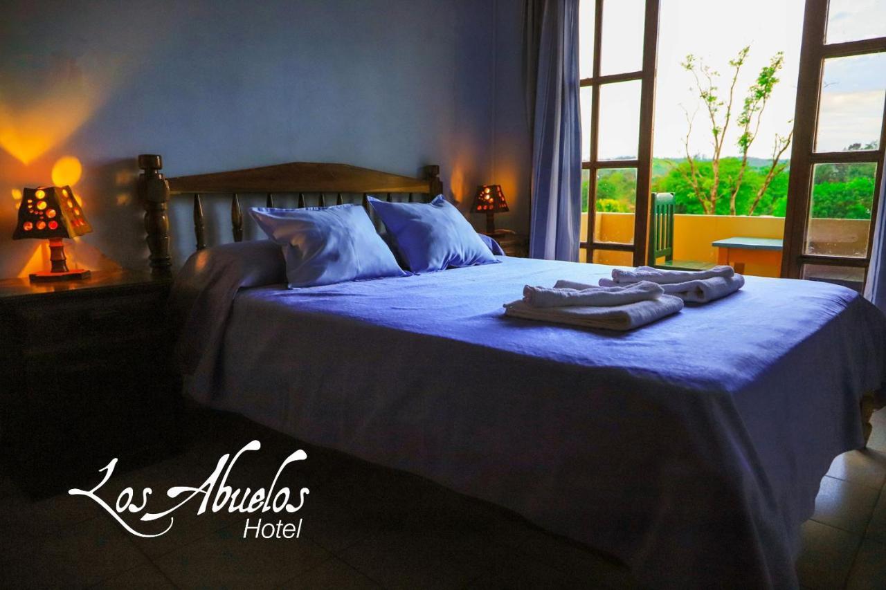 Hotel Los Abuelos Эль-Собербио Экстерьер фото